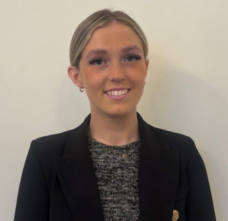 Photo of Ella Payne – Junior Practice Manager